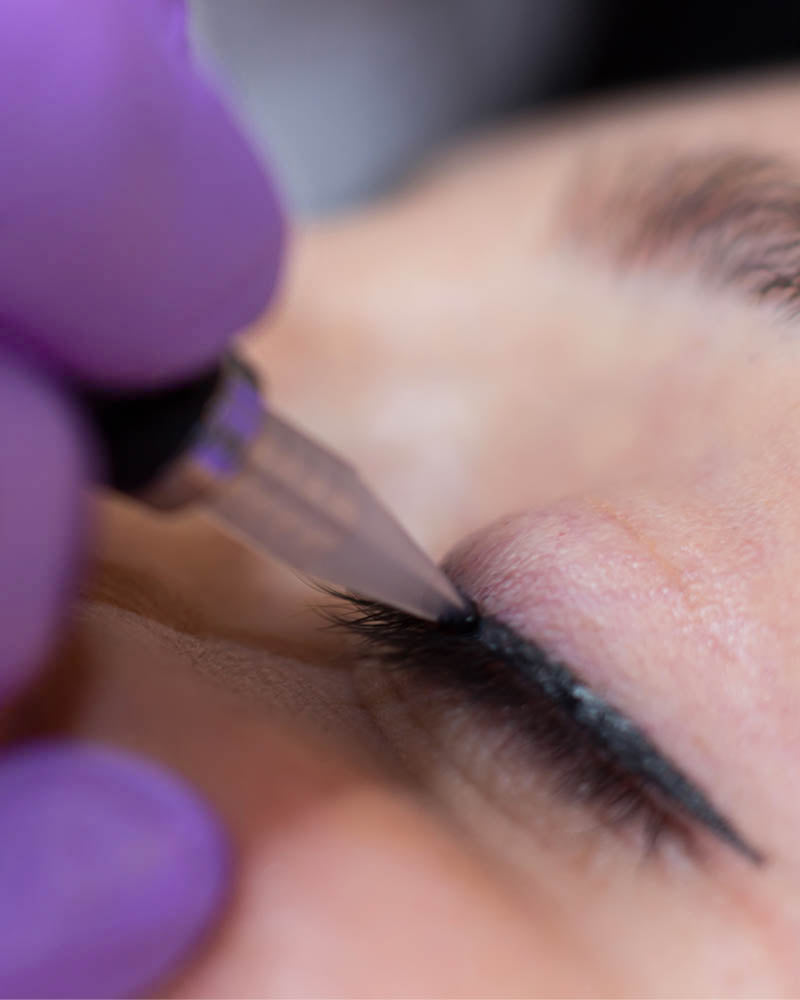 Eyeliner Boot Camp - $1800 - Chanco Beauty Canada